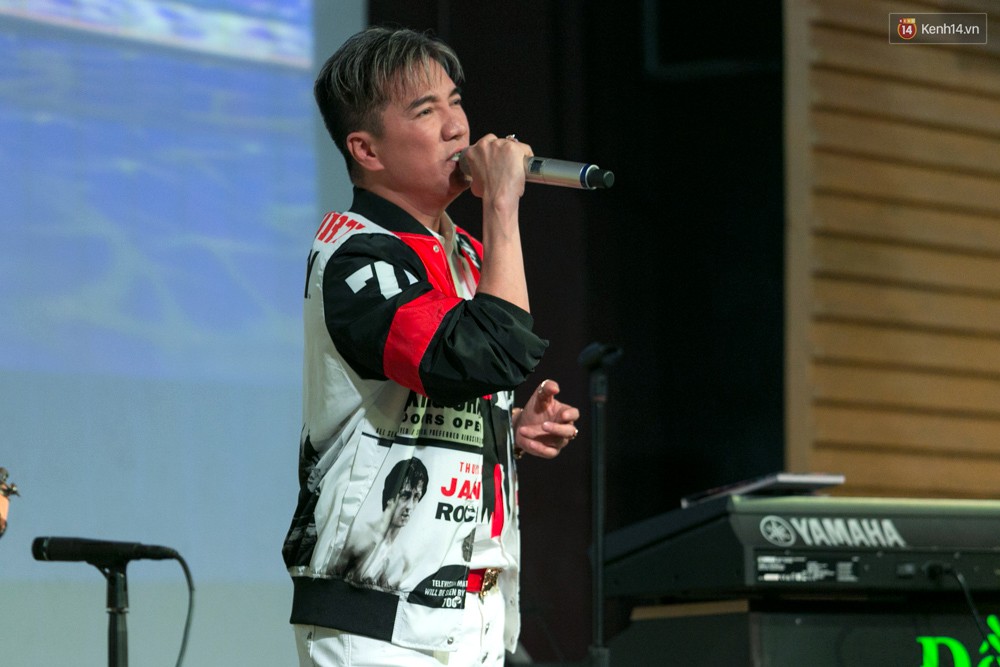 Đàm Vĩnh Hưng: Ở Việt Nam chỉ có 5 ca sĩ là bán được đĩa và vé liveshow, trong đó có tôi